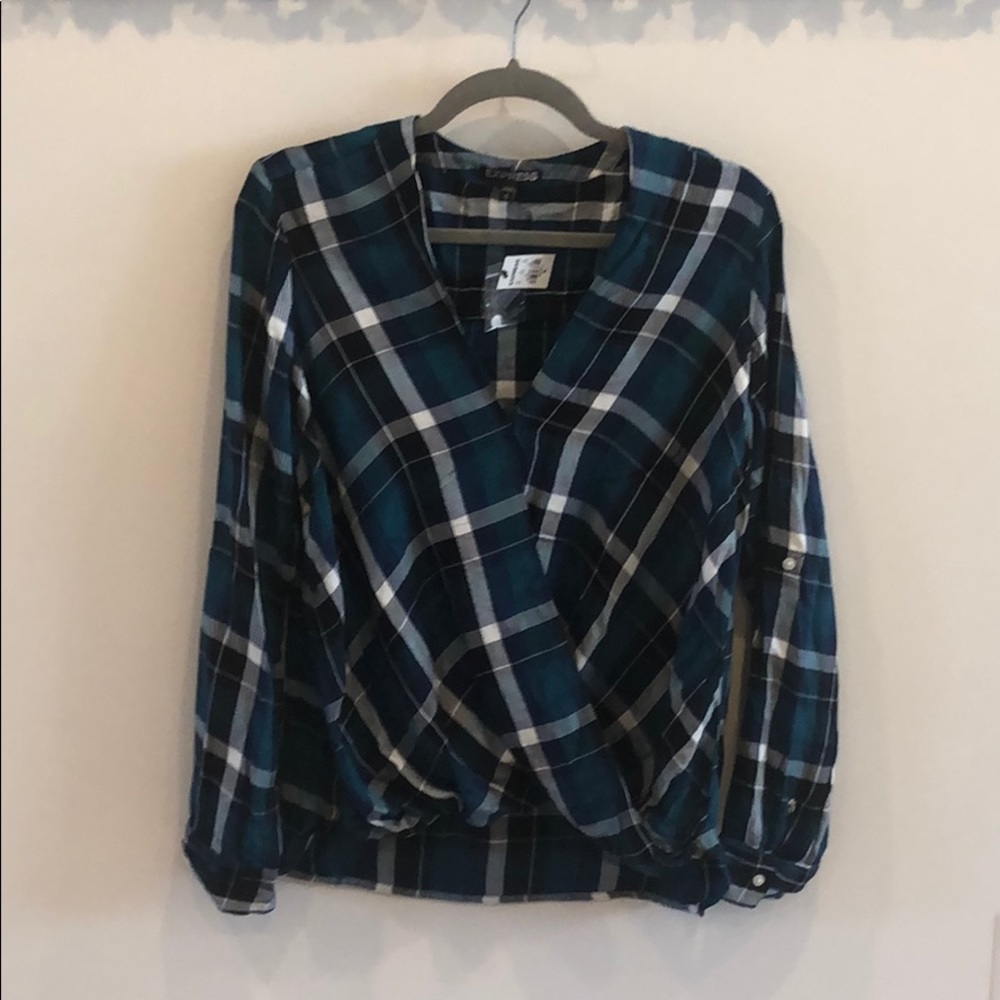 NWT. Express. Plaid Surplice long sleeve shirt M